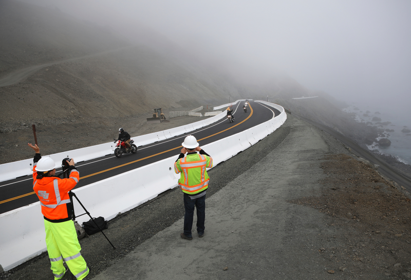 Illustration for article titled California's Famed Highway 1 Reopens 15 Months After Landslide